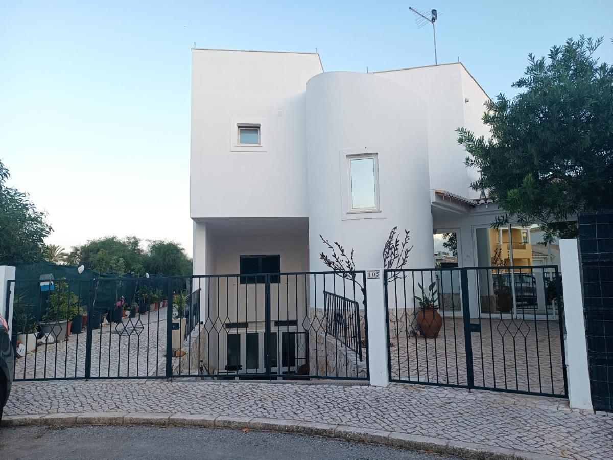 Costamar Apartment Lagos Exterior photo